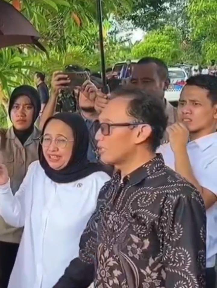 Nanik Sudaryati Deyang Wakil Kepala Badan Gizi Nasional Republik Indonesia